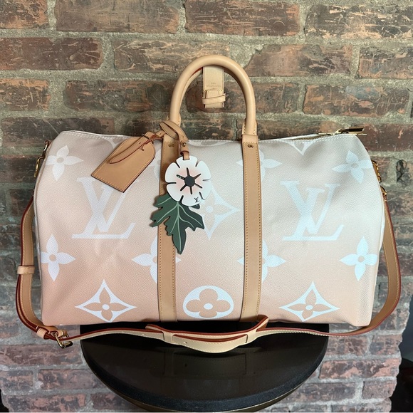 Louis Vuitton Handbags - Louis Vuitton Monogram Giant By The Pool Keepall Bandouliere 45 Brume